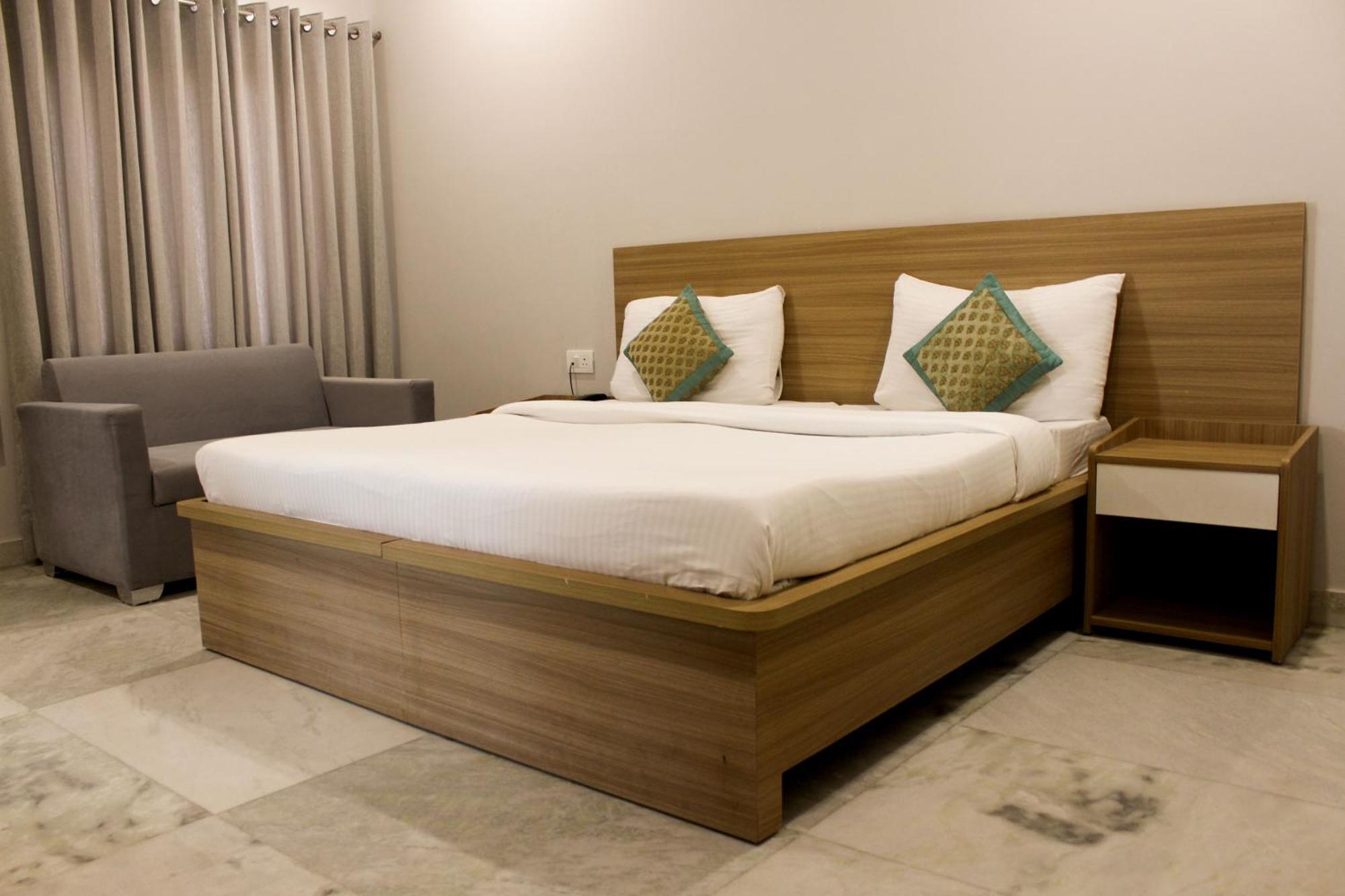 Stepinn - Ess Kay Ess Villa Gurgaon Esterno foto